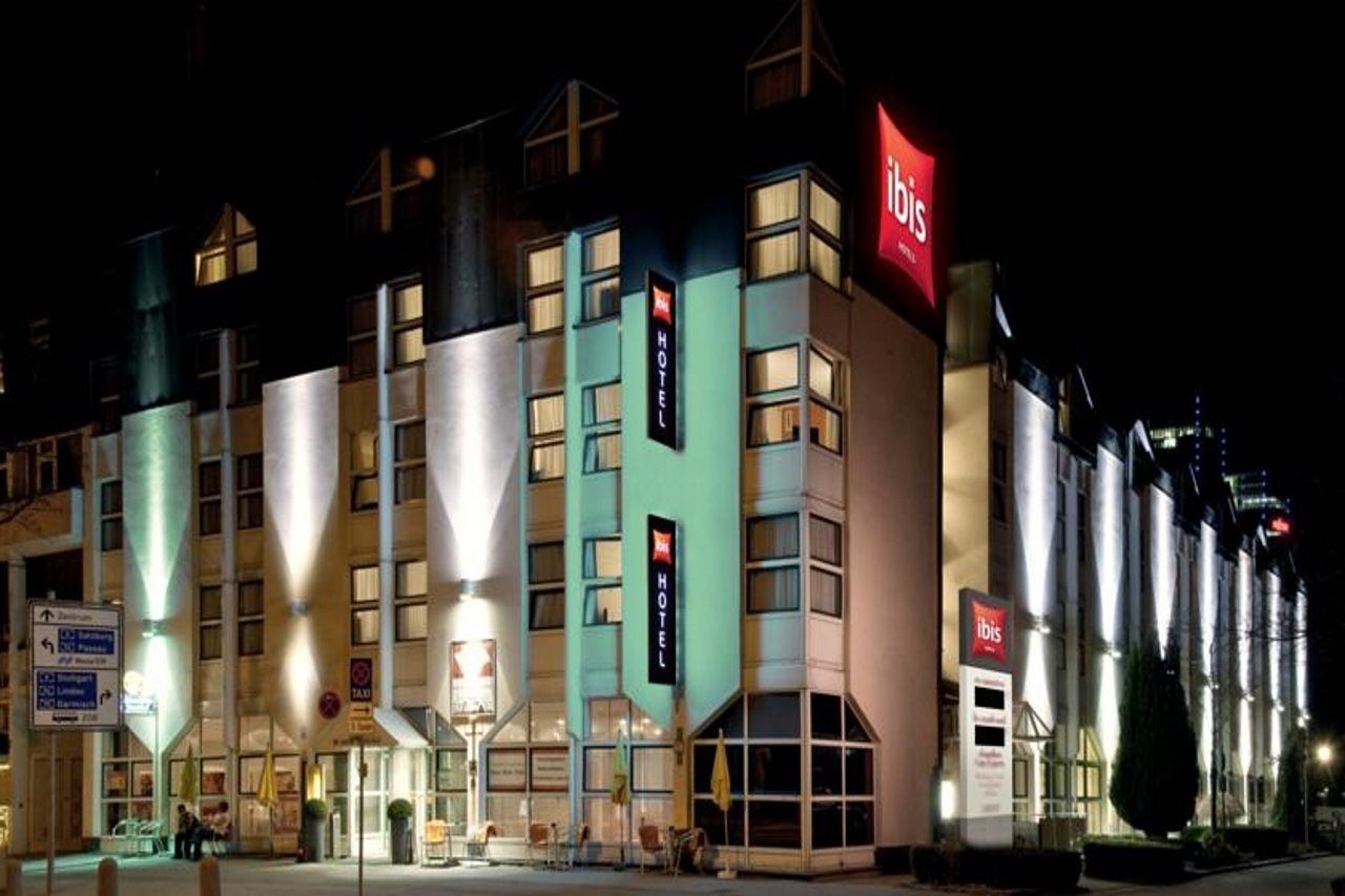 B&B Hotel Muenchen-Schwabing Экстерьер фото